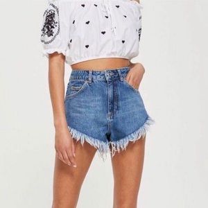 Kiri Frayed Hem Jean Shorts Size 